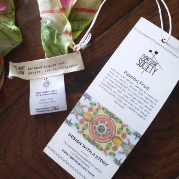 Scarf - Picture 5 of 5